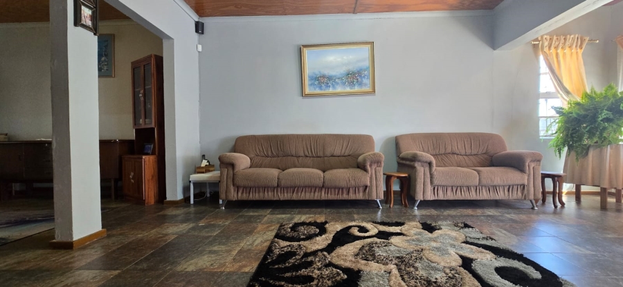 3 Bedroom Property for Sale in Ellaton North West